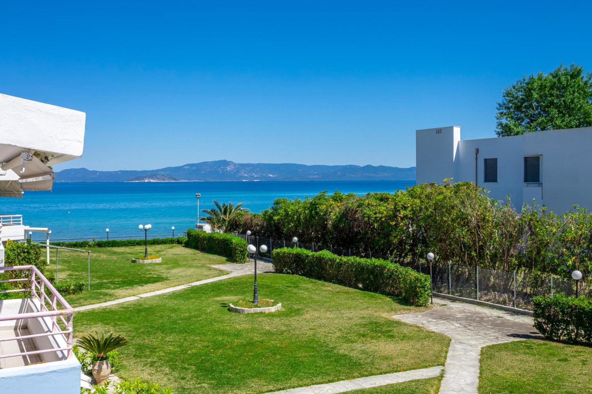 Serenity Seafront Garden * Pefkochori