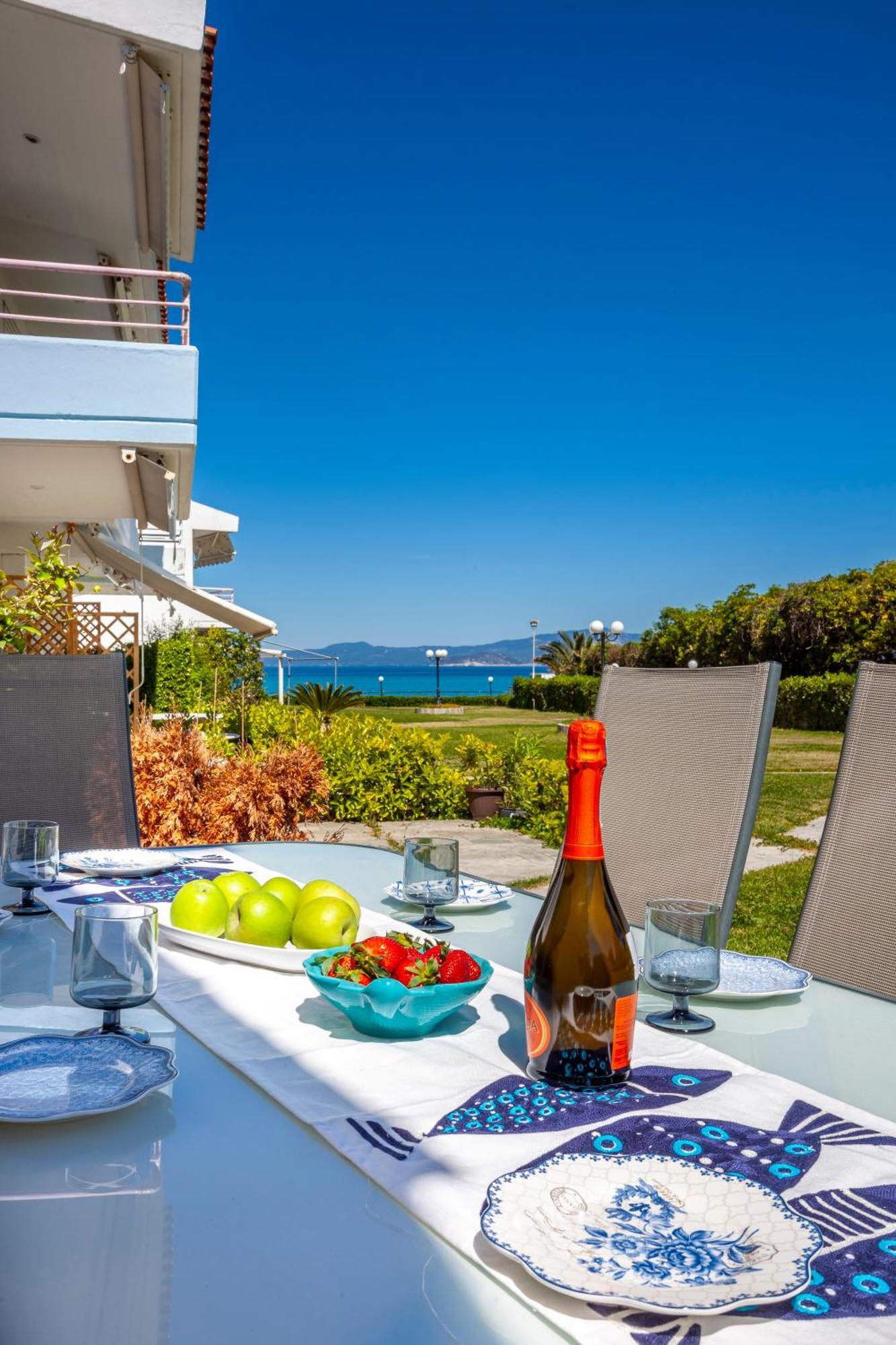 Serenity Seafront Garden Pefkochori