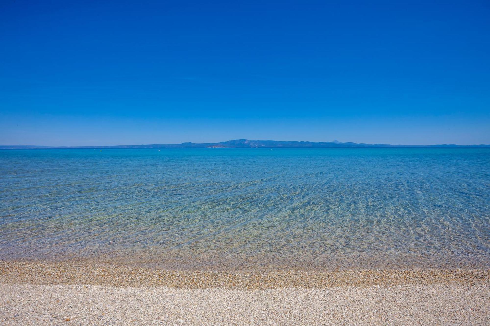 Villa Serenity Seafront Garden Pefkochori